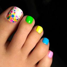 The freshest and most beautiful nail designs for toes can be found in our new post. Check them out and pin the cutest to show to your nail artist later. Toe Nail Designs For Fall, Fall Toe Nails, Pedicure Designs Toenails, Toe Nail Color, Pretty Toe Nails, Summer Toe Nails, Cute Toe Nails