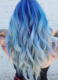 Ocean Hair, Mermaid Hair Color, Dyed Hair Blue, Blue Ombre Hair, Ombré Hair, Hair Trend, Hair Color Blue, Ombre Hair Color