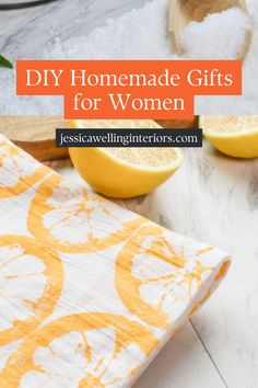 I love to make and receive thoughtful handmade gifts… especially when they’re stylish and useful too! Here are a few of my favorites, with links to the full tutorials. Enjoy!