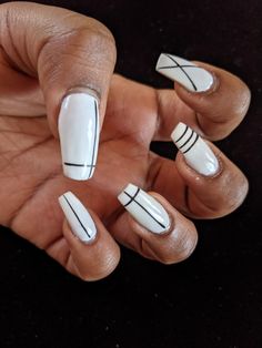 Nail Art On Dark Skin, Line Nail Designs, Tan Nails, Black And White Nail Designs, White Gel Nails, Pink Nail Art Designs, Graduation Nails, Nail Art For Beginners