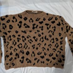 Serious The Softest Sweater Ever! T's Cozy Weather!! Very Nice Brand New Extra Large Cheetah / Leopard Print Sweater Very Soft And Comfy Sz Xl Leopard Print Crew Neck Top For Winter, Cozy Weather, Leopard Print Sweater, Love Black, Print Sweater, Sweater Brands, Softest Sweater, Printed Sweater, Black Tan