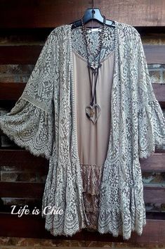 Lace Duster Outfit, Bohemian Outfits, Neo Grunge, Lace Duster, Layering Cardigan, Unusual Clothes, Altered Clothing, Sewing Clothing