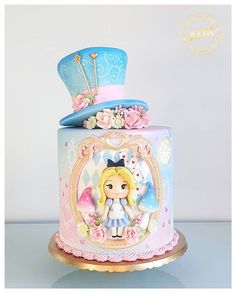 Alice In Wonderland Tea Party Birthday, Alice In Wonderland Cakes, Onederland Birthday Party, 1st Birthday Party For Girls, Beauty Cakes, Alice In Wonderland Birthday, Gateaux Cake, Alice In Wonderland Tea Party, Disney Cakes