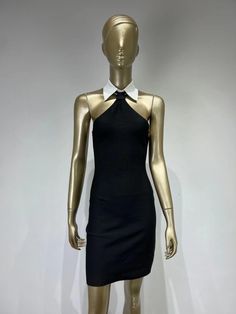 Exude timeless elegance with our Halter Sleeveless Mini Dress in Black! This isn't just a dress, it's a testament to the power of classic style. The halter neckline adds a touch of drama, drawing attention to your shoulders and neck, while the sleeveless design keeps it cool and chic. The black hue is as timeless as a little black dress can be, offering endless versatility. The mini length adds a fun and flirty vibe, perfect for cocktail parties, date nights, or any event where you want to look Dress For Club, Black Bodycon Mini Dress, Dress For Evening, Club Party Dresses, Bodycon Maxi Dresses, Mini Dresses For Women, Fashion Night, Style Classique, Evening Attire