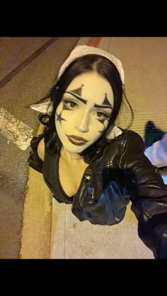 #thegardenband #jester #makeup Bambi Makeup, Jester Makeup, Cute Clown Makeup, Concert Makeup, Cute Halloween Makeup, Halloween Clown, Rave Makeup, Horror Makeup, Swag Makeup