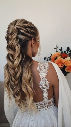 Discover a collection of Pretty Braided Hairstyles Ideas for various hair types including Quick, Easy, African, Twist, Cool, Fulani, Messy, Knotless, Dragon, Teens, Dutch, and Box styles. Elevate your hair game with these stunning looks! Wedding Hairstyles French Braid, Wedding Dutch Braid, Dragon Braid Prom Hairstyles, Norwegian Hairstyles, Braids And Twists Hairstyles, Wedding Hair Fishtail Braid, French Braid Wedding Hair, Bride Braided Hairstyles