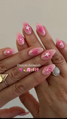 Magenta Nails With Design, Cute Medium Nails Ideas, Crazy Pink Nails, 2000 Inspired Nails, Pink Preppy Nails, Almond Birthday Nails, Pink Acrylic Nails Designs, Pink Star Nails, 21st Birthday Nails