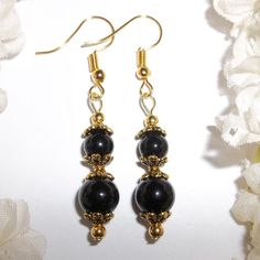 Earring Set Gold & Black Beaded Dangle Nwt Dangle Drop Fashion Accessory 5822 This Lovely Earring Set Is Brand New & Handmade By Me - Wvluckygirl. Done With Black Glass Beads And Antiqued Gold Toned Costume Jewelry Beads. The Pair Dangle & Drop From French Fishhook Ear Wires For Women's Pierced Ears. 1 7/8 Inches Tall & Not Quite 3/8 Inches Wide. Each Single Earring Weighs 2.0 Grams. Lightweight. Very Versatile Set. Could Be Worn Fancy Dressing Up Or Dress Down Casual . Gift Idea For Girl Woman Mauve Earrings, Blue Pearl Earrings, Celtic Knot Jewelry, Animal Print Earrings, Paired Jewelry, Chevron Earrings, Formal Jewelry, Unisex Earrings, Dragon Earrings