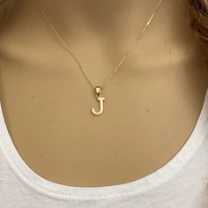 Solid Gold Small Milgrain Initial Letter J Pendant Metal Type: 10k Solid Gold (Available In 14k Gold) Metal Color: Yellow Gold. (Also Available In White Gold And Rose Gold) Pendant Weight: 0.7 - 0.8 Grams Height With Bale: 0.87 In (22 Mm) Width: 0.45 In (11 Mm) Chain Is Not Included. Available In Another Listings In Any Letter A-Z Note: Made To Order. Please Allow 5-7 Days To Ship J Necklace Initial, J Initial Necklace, Letter A Necklace, J Necklace, Shine Jewelry, Gold Ring Designs, Rose Gold Pendant, Letter J, Initial Letter