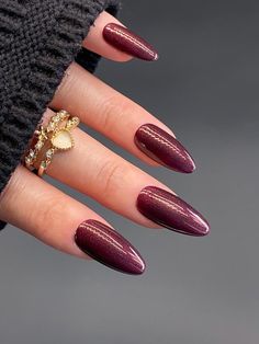 Burgandy Glitter Nails, Glittery Burgundy Nails, Burgundy Glitter Nails, Maroon Glitter Nails, Chrome Burgundy Nails, Maroon Nail, Maroon Chrome Nails, Burgundy Chrome Nails, Cranberry Nails