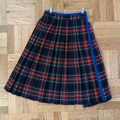 Incredible Vintage Saint Laurent Plaid Skirt With Electric Blue Detail. Skirt Opens Fully And Could Be Altered To Fit A Variety Of Sizes. Labeled Size 40 But Fits S/Xs - Waist 13”, Length 28” Vintage Saint Laurent, Skirts Vintage, Paris Woman, Saint Laurent Paris, Plaid Skirt, Plaid Skirts, Vintage Skirt, Label Sizes, Electric Blue