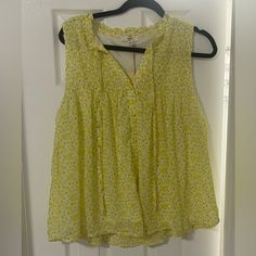 Nwt- Never Worn Brand New Yellow And White Flowy Summer Sleeveless Blouse With Liner And Shell Flower Pattern. Faux Button And Tie Strings. Super Cute For Summer! Yellow Feminine Blouse, Yellow Feminine Blouse For Daywear, Feminine Yellow Blouse For Daywear, Feminine Yellow Blouse For Day Out, Yellow Floral Print Top For Daywear, Yellow Sleeveless Blouse For Beach, Yellow Sleeveless Blouse For The Beach, Sleeveless Yellow Blouse For The Beach, Feminine Yellow Tops For Beach