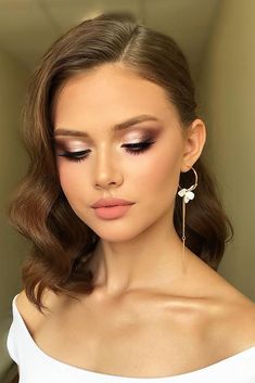 Pink Smoky Eye, Fest Smink, Wedding Make Up Inspiration, Wedding Makeup Vintage, Pink Smokey Eye, Wedding Hairstyles And Makeup, Dag Make Up, Best Wedding Makeup