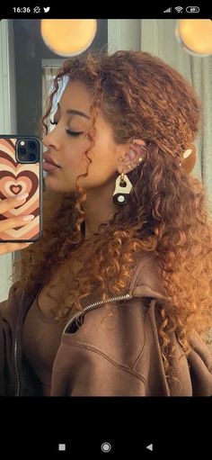 Ginger Blonde Hair, Ginger Brown Hair, Pelo Color Borgoña, Curly Ginger Hair, Blonde Highlights Curly Hair, Copper Brown Hair, Amber Hair