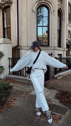 Old Money Street Style, Winter Outfits Korean, Looks Adidas, Nyc Winter Outfits, 00s Mode, Nyc Winter, New York Outfit, Nyc Fits, Ny Outfits