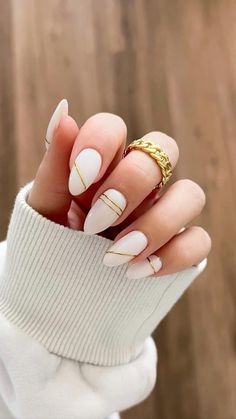 gold line details on milky white nails Milky White Nail, Line Nail Designs, Milky White Nails, White Nails With Gold, Line Nail Art, Holographic Iridescent, Stripped Nails