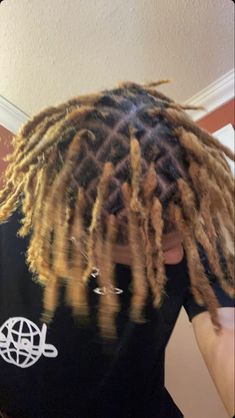 Dreads Blonde Tips, Strawberry Blonde Dreadlocks, Dread Colors, Dreads Blonde, Hair Twists Black, Blonde Dreadlocks, Boy Braids Hairstyles