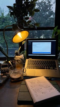 Cool Study Table, American College Aesthetic, Work From Home Images, Work Astethic, Study Lover, Romantic Study, Working Aesthetic, Morning Study, Studying Inspiration