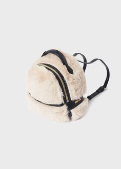 This Abel & Lula Faux Fur Backpack for girls features a stylish outside made of 70% polyester and 30% polyurethane and a cozy 100% polyester lining. Perfect for everyday wear, this backpack adds a touch of luxury to any outfit. Winter Outdoor Bag With Zipper Closure, Outdoor Winter Bag With Zipper Closure, Trendy Travel Bags With Plush Lining, Winter Travel Backpack, Trendy Travel Backpack For Winter, Trendy Winter Travel Backpack, Winter School Backpack, Beige Backpack, Fur Backpack