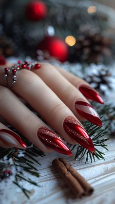 Xmas Nail Designs, Christmas Nail Colors, Art Noel, Designer Nails, Christmas Gel, December Nails, Red Christmas Nails, Cute Christmas Nails, Christmas Nails Easy