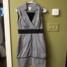 Karen Millen England Gingham Dress Us Size 6, Uk Size 10 Elegant Plaid Dress For Spring Workwear, Fitted Gingham Plaid Dress For Work, Elegant Spring Plaid Dress For Work, Fitted Sleeveless Plaid Dress For Work, Black Plaid Dress For Work In Spring, Black Fitted Plaid Dress For Work, Formal Plaid Dress For Spring, Classic Gingham Dress For Work, Chic Gingham Plaid Dress For Work