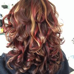 Red Highlights In Brown Hair, Extreme Haircut, Haircut Transformation, Before And After Hair, Red Hair With Highlights, Highlights Ideas, Cute Hair Colors, Dyed Hair Inspiration, Red Highlights