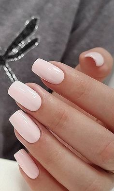 manucure-rose-pale Winter Gel Nails, Red Hoco, Hoco Nails, Pink Nail Colors, French Tip Nail Designs, Pink Manicure, Nagel Tips, Short Coffin Nails, Nails Red