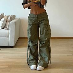 Shipping: Worldwide Express Shipping AvailableDelivery time: 7-15Days Fast ShippingReturns: Fast refund, 100% Money Back Guarantee. Cargo Pants Female, Sweatpants Chic, Frat Outfits, Hip Hop Sweatpants, Y2k Sweatpants, Streetwear Cargo Pants, Cargo Pants Streetwear, Junior Pants, Baggy Cargo Pants