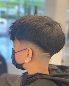 Low Fade Haircut Men's, Men Fade Haircut Short, Fade Haircut Styles, Haircut Selfie, Photo Hijab, Low Fade Haircut, Men Haircut Curly Hair