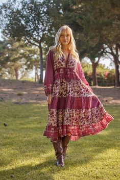 Making Breakfast, Printed Long Dress, Church Fits, Burgundy Midi Dress, Lawn Dress, Printed Long Dresses, Estilo Boho, Printed Maxi, Modest Dresses