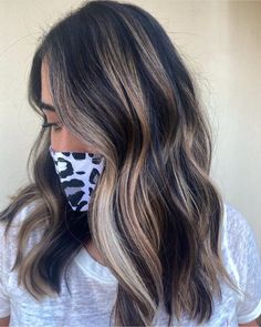 Spring Summer Hair Color 2023, Chocolate Almond Hair, Spring 2023 Hair Color Trends, Almond Hair Color, 2023 Spring Hair Trends, Spring Hair Color Ideas 2023, Hairstyle For Black Hair, Hairstyles Color, Color Hairstyles