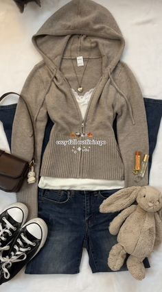 Katie Sturino, Trends 2025, Winter Apparel, Diy Winter, Cozy Fall Outfits, Woman Dresses, Stylish Winter Outfits, Outfit Inspo Casual