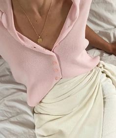 Beige Pink Outfit, Pink Beige Aesthetic, Beige Aesthetic Outfit, Camila Morrone, Summer Capsule, Summer Capsule Wardrobe, Beige Aesthetic, Mode Inspo, 가을 패션