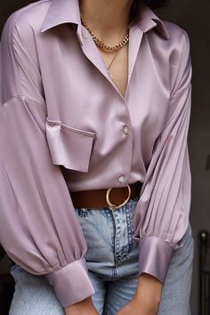 Shirt Wearing Ideas, Silk Shirt With Jeans, Shirt With Jeans, Satin Shirts, Satin Bluse, Silk Blouses, Woman Suit Fashion, Modest Fashion Outfits