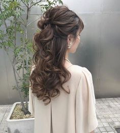 Sanggul Modern, Wedding Hair Up, Elegant Wedding Hair, Hair Arrange, Prom Hairstyles For Long Hair