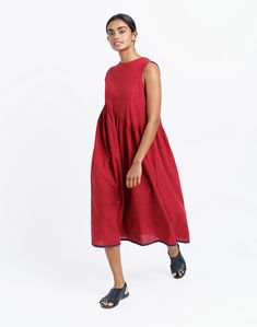 Turtleneck Midi Dress, Midi Shift Dress, Pleated Midi Dress, Red Midi Dress, Laid Back Style, Style Statement, High Point, Dress Details, Timeless Style