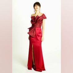 Origin: Usa$4,800 Oscar De La Renta Love Red Exclusive Silk Runway Gown Us 10 Gorgeous!!! Exclusive Red Silk Dress. Beautiful Design And Shape For Perfect Figure. Stunning Silk Fabric Like Fine Poetry. Front Have A Big Beautiful Bow Established. A True Piece Of Art. From Famous Oscar De La Renta. Fully Linned With Pure Silk. Beautifully Shaped, For Perfect Figur. Rare And Gorgeous Piece Of Art. Fine Tailor Work When You Want Just The Best. Back Zipper. Oscar De La Renta Give Us Pure Style And El Luxury Fitted Gown For Red Carpet, Red Luxury Gown For Gala, Red Pre-draped Dress With Fitted Bodice, Luxury Red Gown For Formal Occasions, Luxury Red Gown For Formal Events, Luxury Red Gown With Fitted Bodice, Luxury Red Evening Dress, Red Formal Gown For Evening, Elegant Dresses For Red Carpet And Gala