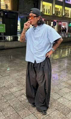 Utilitarian Chic Style, Oversized Fit Men, Japanese Street Fashion Men Tokyo, Amekaji Mens Fashion, Japanese Style Outfits Men, Japanese Outfits Street Style Men, Japan Streetwear Men, Japanese Street Fashion Grunge, Japan Fashion Street Men