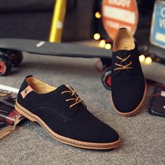 The shoes are perfect for everyday use and provide a sleek and durable look. The shoes are designed with a heel-to-toe stitching to give them a modern look. Do you wanahavit? Casual Dress Shoes, Business Shoes, Elegant Shoes, Breathable Shoes