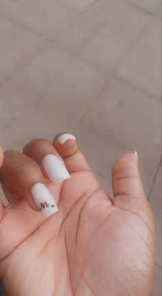 acrylic nails with the letter m Acrylic Nails Initials Design, Initial Nails Wedding, Nails Acrylic C Initial, Nail Ideas Short With Initial, Neutral Nails With Initials, Nails With An Initial Short, Simple Acrylic Nails With Initials, Red Nails With M Initial, Nails With A Letter On It