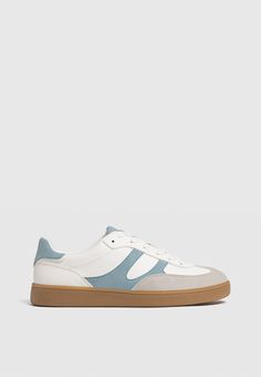 Casual retro trainers - Women's fashion | Stradivarius United States Retro Sneakers With Contrast Sole For Streetwear, Retro Sneakers With Speckled Midsole And Round Toe, Retro Low-top Sneakers With White Sole, Sporty Low-top Sneakers With Contrasting Heel Counter, Retro Sneakers With Contrast Sole, Retro Sneakers With Gum Sole For Sports, Retro Lace-up Platform Sneakers With Gum Sole, Retro High-top Sneakers With Perforated Toe Box, Retro High-top Sneakers With Contrast Sole