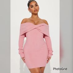 Nwt Large Pink Blush Bodycon Dress Fashion Nova Chic Pink Bodycon Dress, Feminine Off-shoulder Bodycon Dress, Pink Bodycon Cocktail Dress, Elegant Pink Bodycon Mini Dress, Pink Bodycon Dress For Cocktail, Blush Fitted Mini Dress Elegant Style, Pink Fitted Off-shoulder Bodycon Dress, Fitted Elegant Blush Mini Dress, Elegant Fitted Blush Mini Dress