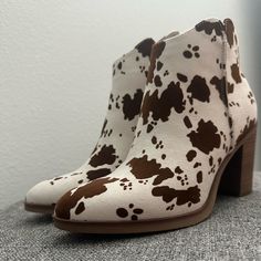 Never Worn Cow Print Booties From Altard State! Size 8! Cow Outfits, Booties Outfit, Christian Hoodies, Brown Cow, Three Cats, Altard State, Outfit Summer, Dress Ideas, Cow Print