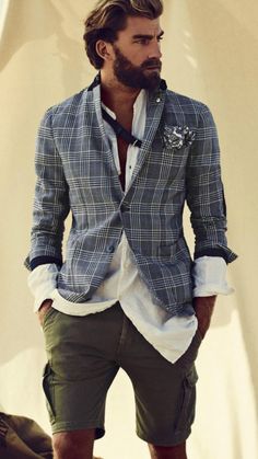 Men's Streetstyle, Square Layers, Gentleman Fashion, Man With A Beard, Color Combinations For Clothes, Dapper Gentleman, Beard Styles For Men, Italian Men, Casual Styles