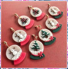 Christmas Earrings - Psst: Whatever you are searching for, buy it from Amazon.com IMMEDIATELY!! Snowglobe Clay Earrings, Snowglobe Cupcakes, Holiday Clay Earrings, Xmas Clay, Clay Types, Polymer Christmas, Snowglobe Christmas, Xmas Earrings, Christmas Jewelry Diy