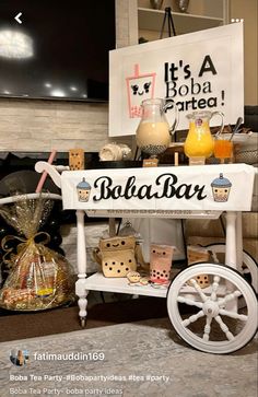 Boba party ideas
Boba party
Boba tea party
Boba decorations
Boba Theme Boba Bar, Japan Party, Stall Decorations, Cheer Banquet, Tea Spa, Wedding Bar Menu Sign, Asian Party, Ramen Bar