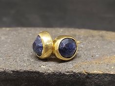 ARTSMYRNA METAL: 925k Silver GEM: Natural Sapphire COATING: 24k gold over (We can made a special type of coating for your personal preference ) MATERIEL : 925K Sterling Silver ( Some of my items vermeil gold over silver for looks rich . But i can finish in silver too ) PAYMENT : We accept paypal payment SPECIAL ORDER IS MADE. If you send us a photo of your desired model (you can send your gem.) We can do it for you. We can make any design you want with natural gem. YOU JUST WANT IT ,WE DO ... Gold Earrings With Round Stone For Anniversary, Queen Mother Sapphire Earrings, Silver Sapphire Earrings With Gemstones, Oval Sapphire Earrings In Sterling Silver, Natural Sapphire Earrings, 14k Gold Sapphire Gemstone Earrings, Star Ruby Ring, Initial Necklace Silver, Mother Jewelry