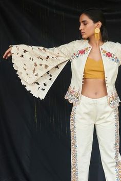 Shop for Chandrima White Chanderi Embroidered Jacket for Women Online at Aza Fashions Short Jacket Outfit, Simple Kurtis, Cape Designs, Denim Maxi Dress, Western Tops, Ivory Fabric, Embroidered Pants, Denim Maxi, Simple Pakistani Dresses