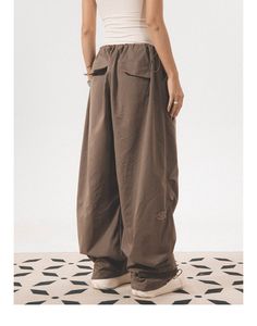 Age: 18-24 years oldSize: M L XLFabric: Other/otherStyle: VersatileWomen's trouser waist height: natural waistColor classification: dark gray light coffee colorSKU: MS2875Year Season: Spring 2023Thickness: RegularClothing style details: StrapsTrouser length: Long pantsWomen's pants type: cargo pantsMaterial composition: 100% of other materials Harajuku 90s, Parachute Cargo Pants, Spring Outfits For School, Parachute Cargo, Oversized Pants, 2000s Clothes, Gray Light, Type Of Pants, Dress Suits