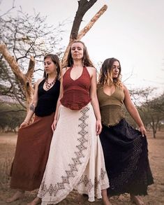 Modesty Journey, Earthy Clothing, Summer Kurti, Maxi Wrap Skirt, White Maxi Skirt, Split Long Dress, Goddess Costume, White Maxi Skirts, Wife Gifts